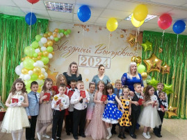 Выпускной бал в группе "Росинка" Выпускной бал в группе "Росинка".